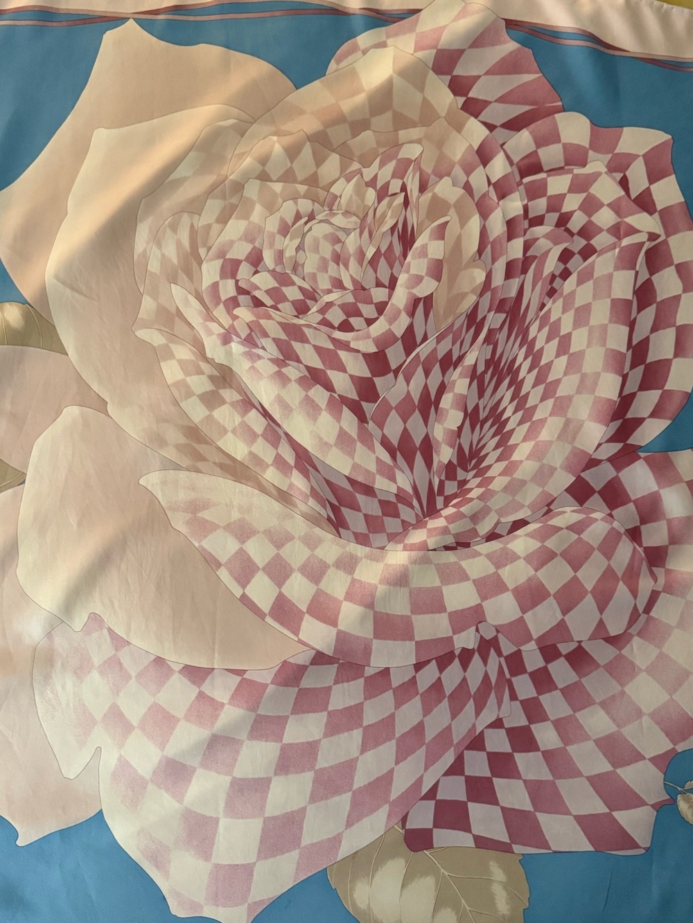 Gucci Pink & Blue Rose. 100% Silk. Made in Italy.